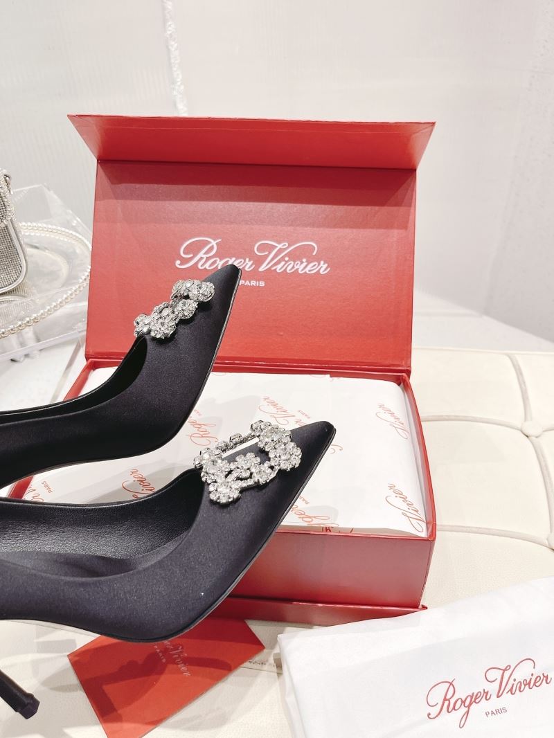 Roger Vivier flat shoes